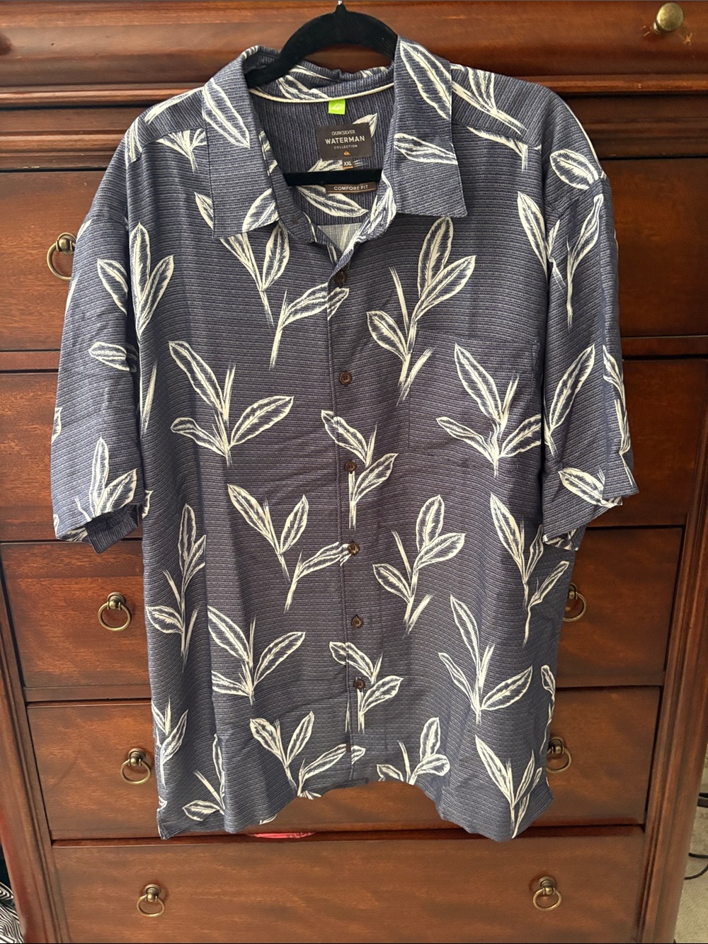 Men's Navy Quicksilver Woven Leaf Short-Sleeve Shirt